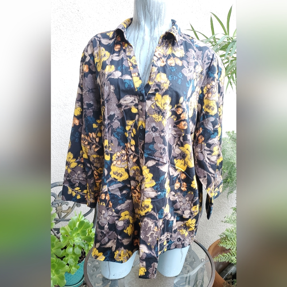 3/$36 212 Collection Women's Floral Button-Up Blouse